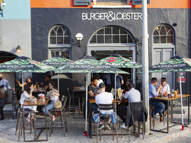 Burger & Lobster