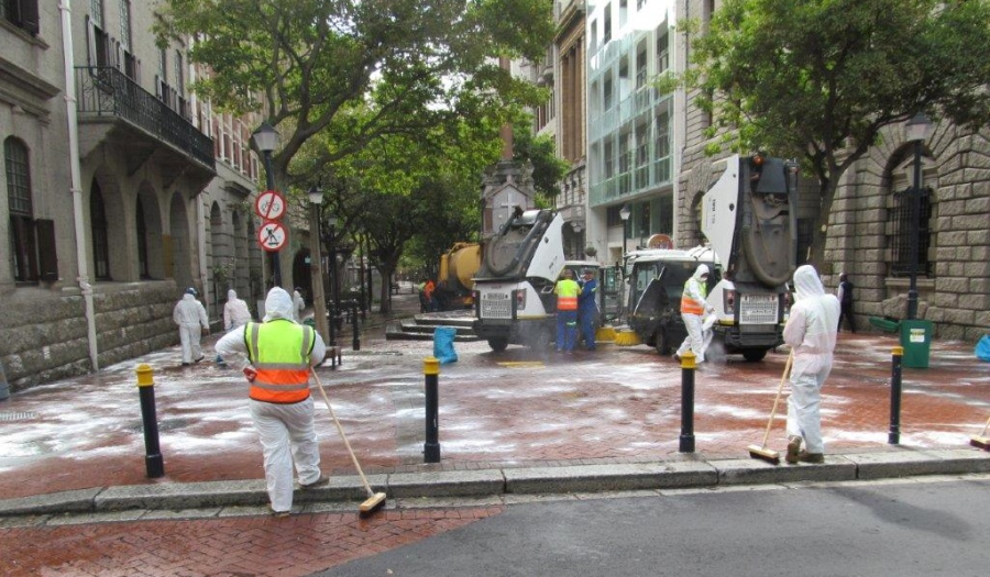Scrubbers sanitising the Cape Town CBD