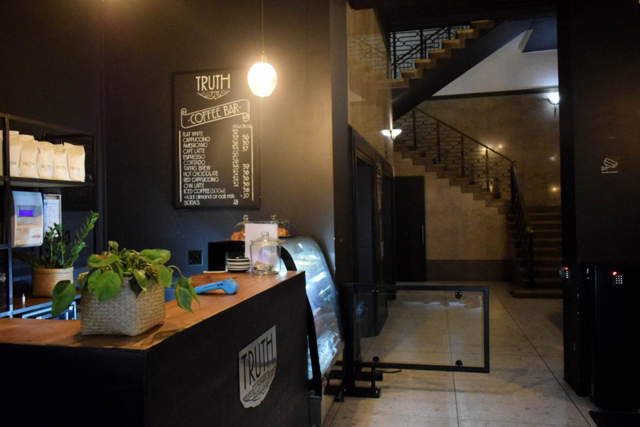 The Experience Bar - BlackBrick