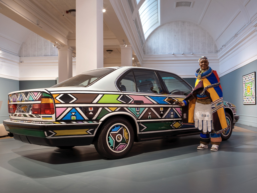 Esther Mahlangu